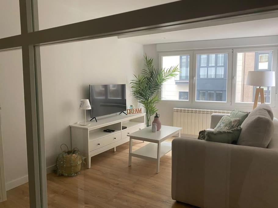 Apartamento A Estrenar En Centro Gijon. Fibra-Tv Esterno foto